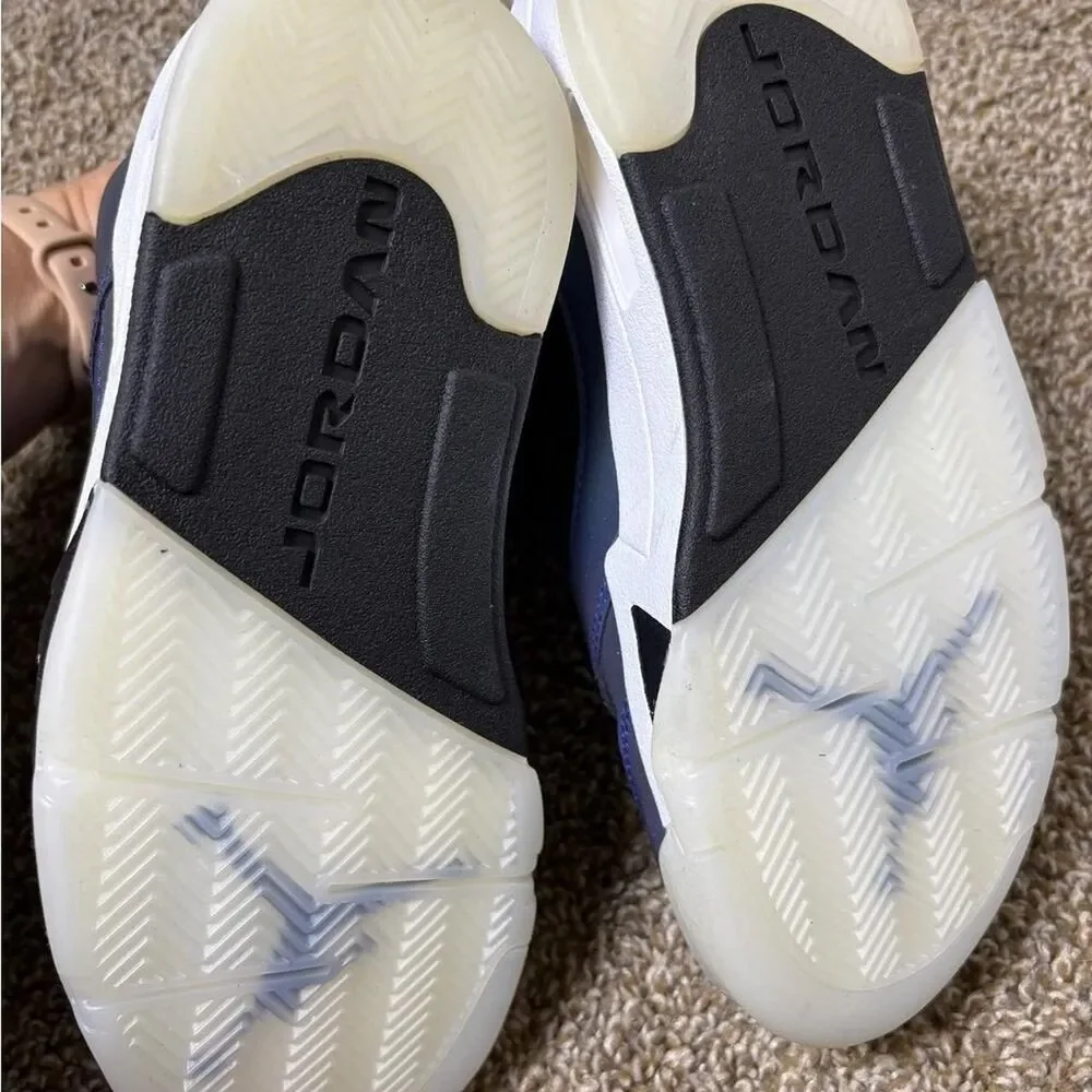 Jordan Men's Blue and Black Trainers